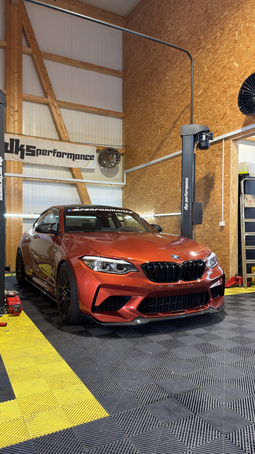 Passend für BMW F87 Comp. CS-Style Frontlippe - DKS Performance 6