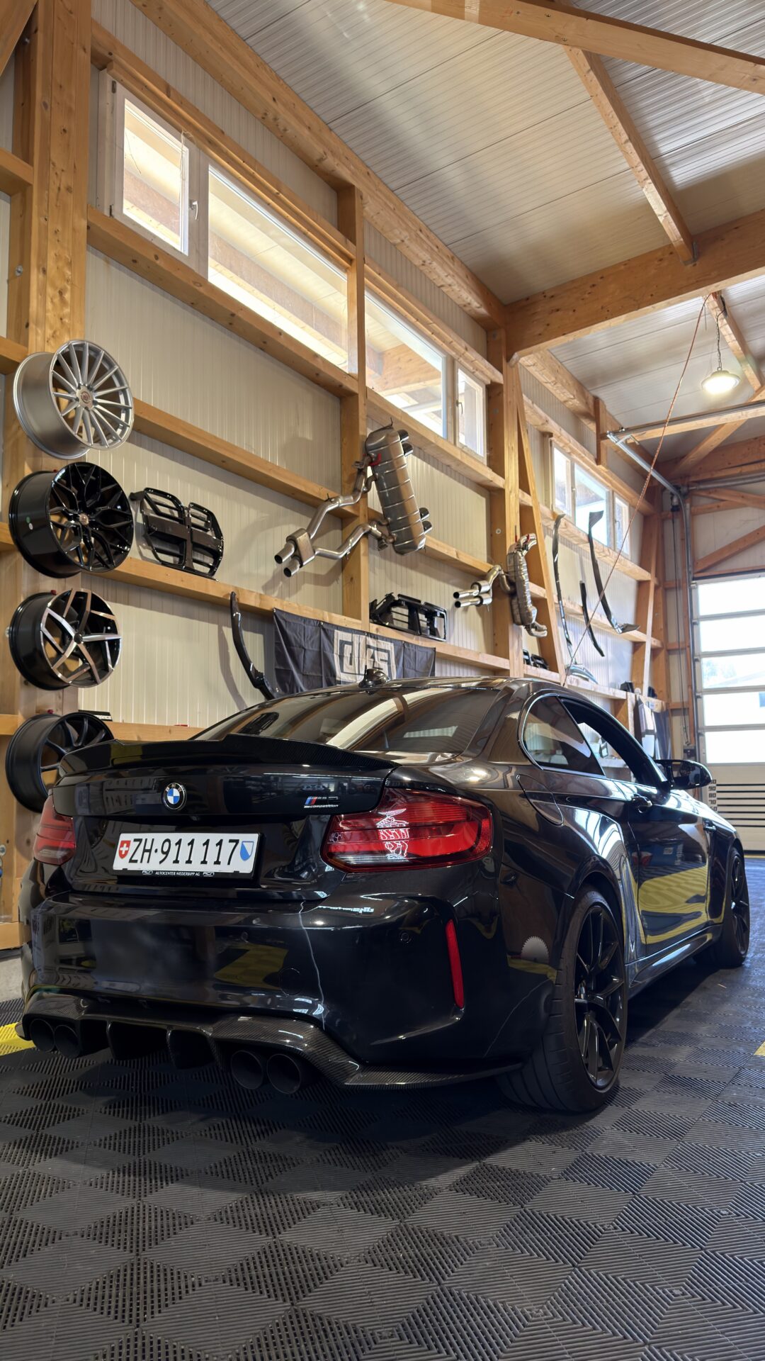 Passend für BMW F87 & F87 COMPETITION V-Style Diffusor - DKS Performance