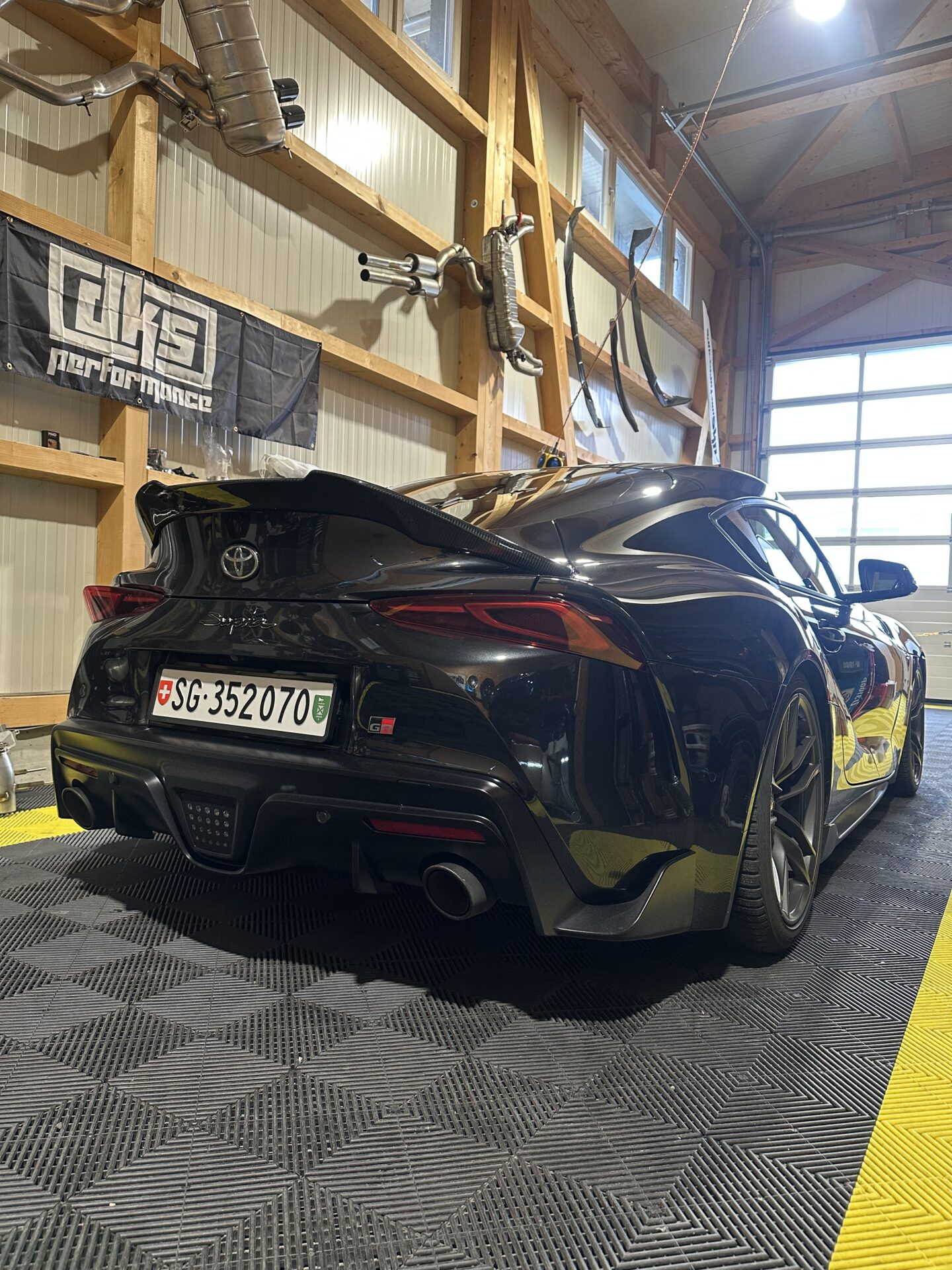 Toyota Supra mk5 V-Style Spoiler - DKS Performance