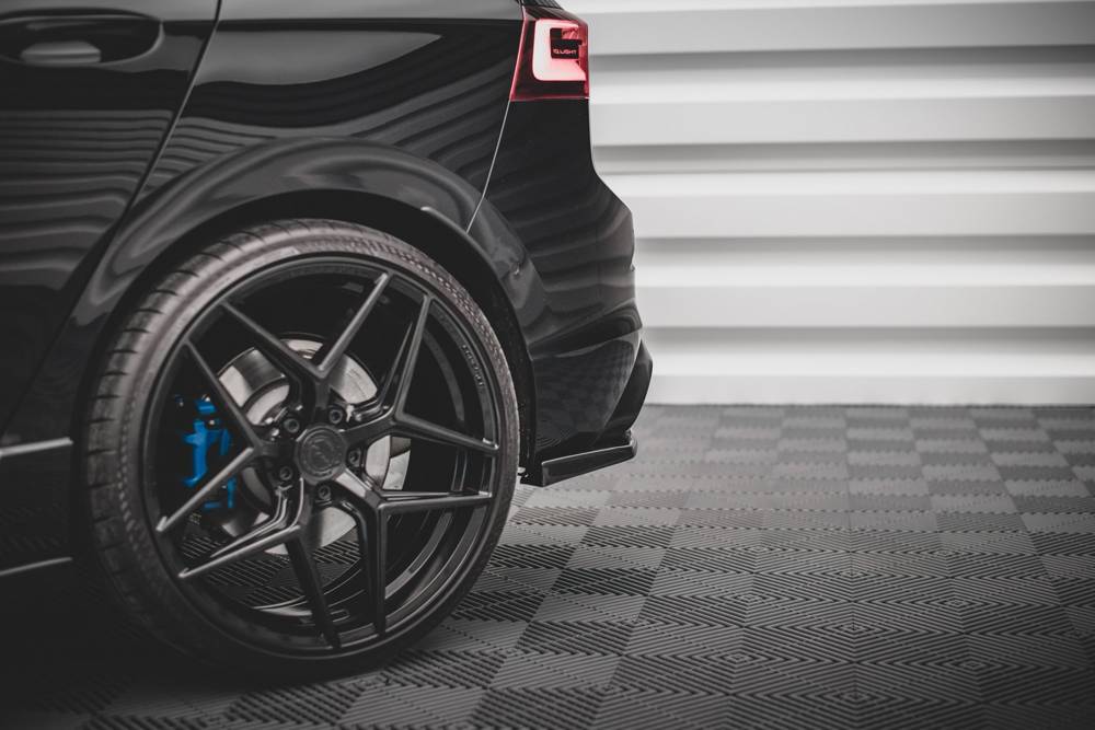 VW Golf 8R Side Splitters V2 - DKS Performance 1