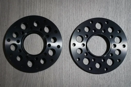 Spurverbreiterungen Set 12mm / 5x112 - 5x112 / 66,6mm | passend für z.B. BMW G-Serie, Mercedes, Mini F-Modelle, Toyota Supra etc. | Aulitzky Tuning - DKS Performance 3