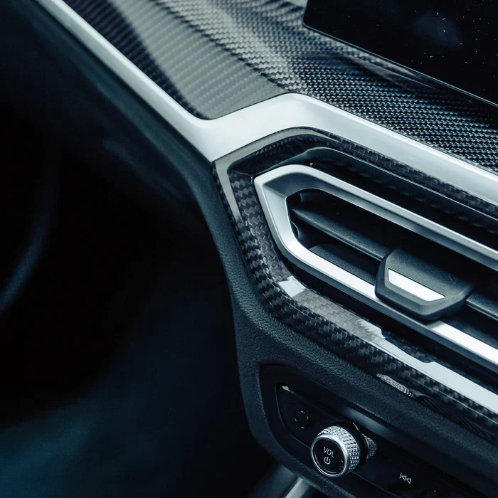 Innenraum Lüftungsverkleidung in Carbon passend für BMW M3 (G80/G81) M4 (G82/G83) M2 (G87) - ID8 - DKS Performance 1 Innenraum Lüftungsverkleidung in Carbon passend für BMW M3 (G80/G81) M4 (G82/G83) M2 (G87) - ID8 - DKS Performance 1